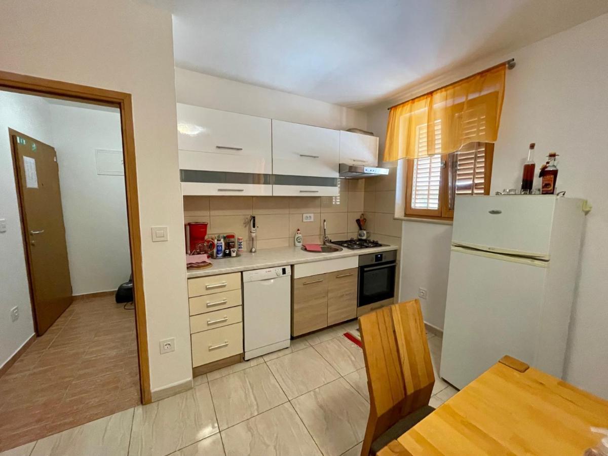 Lovro #1 & #2 Apartments Црес Екстер'єр фото